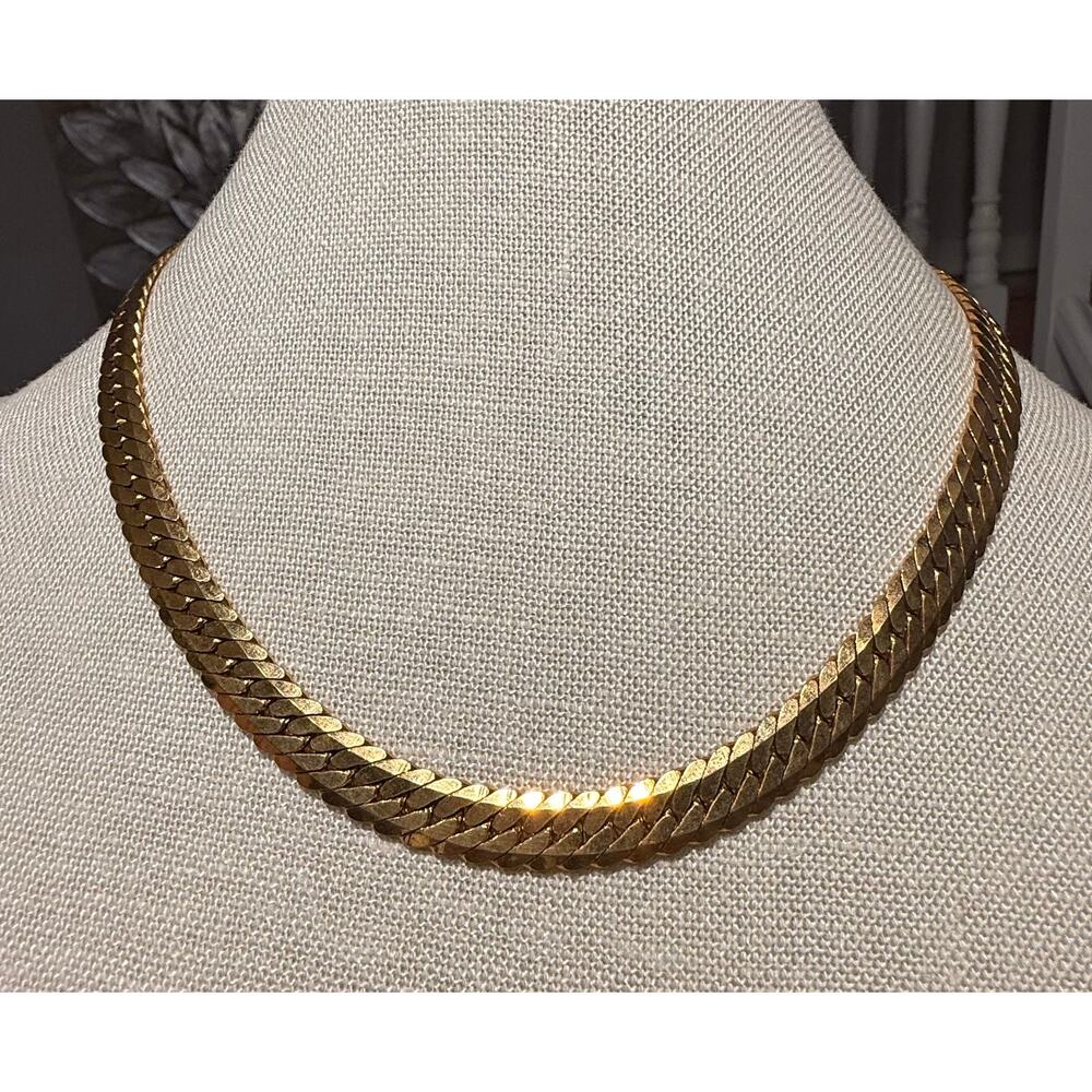 Vintage Napier Gold Tone Herringbone Necklace 17.5“